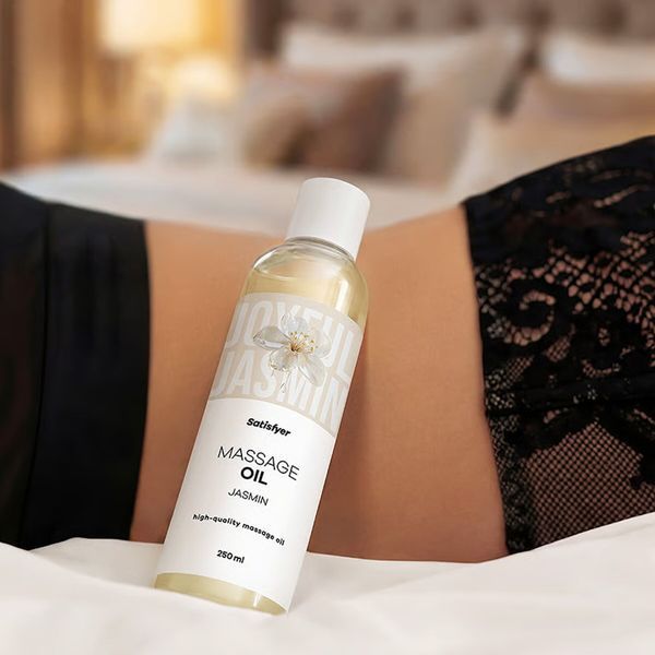 Розпродаж!!! Масажна олія Satisfyer Massage Oil Jasmin 250 мл (термін 30.04.2027) SX2708-R фото